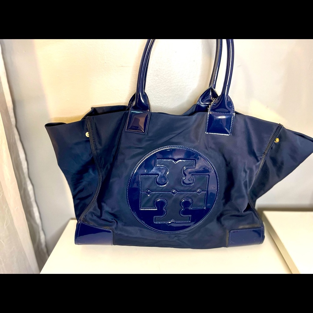 Beautiful large Tory Burch Bag
